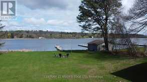 70 KERRY POINT ROAD | Leeds and the Thousand Islands Ontario | Slide Image Five
