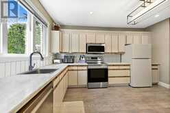 6 MAPLEWOOD CIRCLE | Brockville Ontario | Slide Image Six