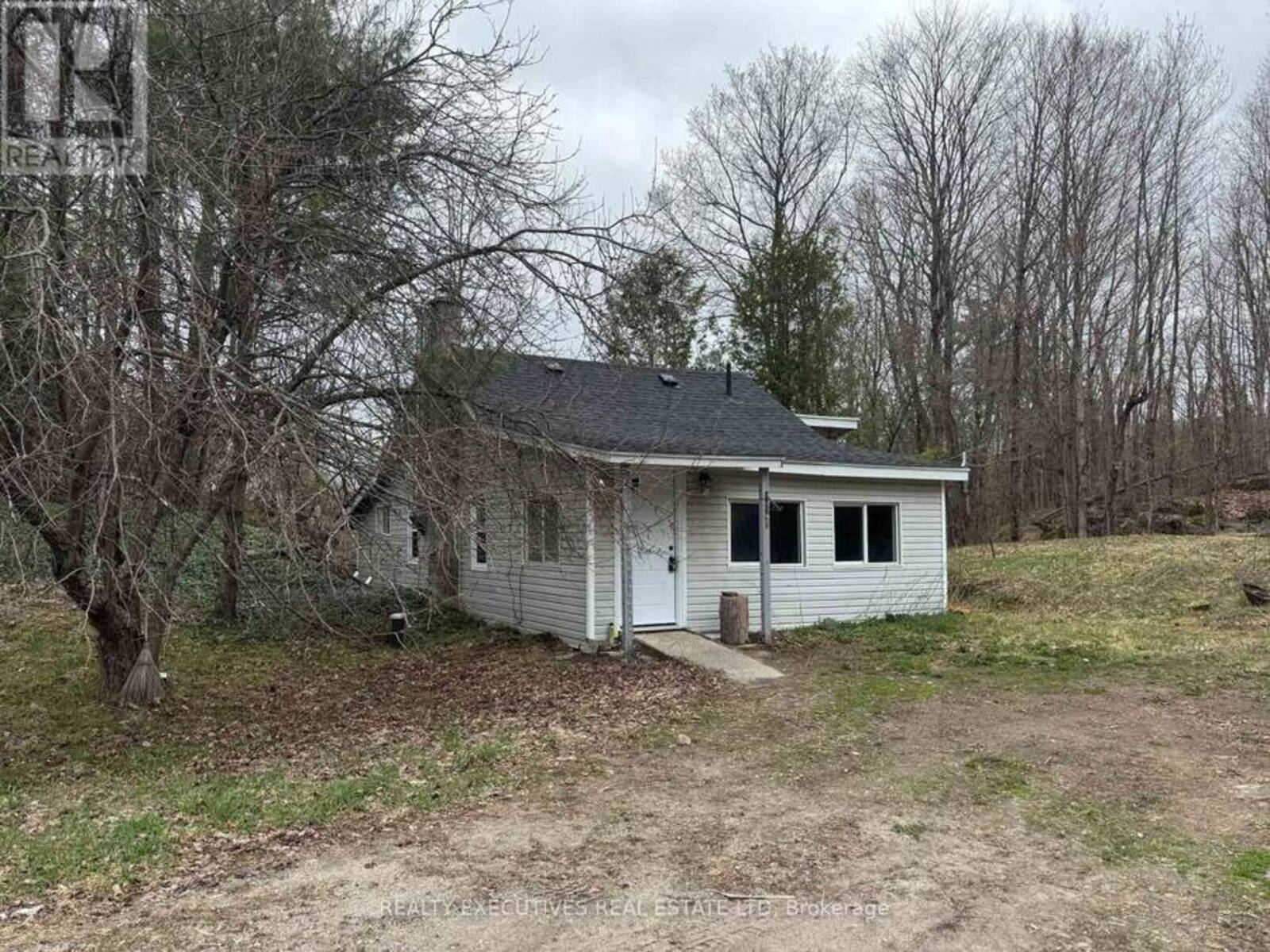 10146 509 ROAD N, North Frontenac, Ontario K0H 2J0