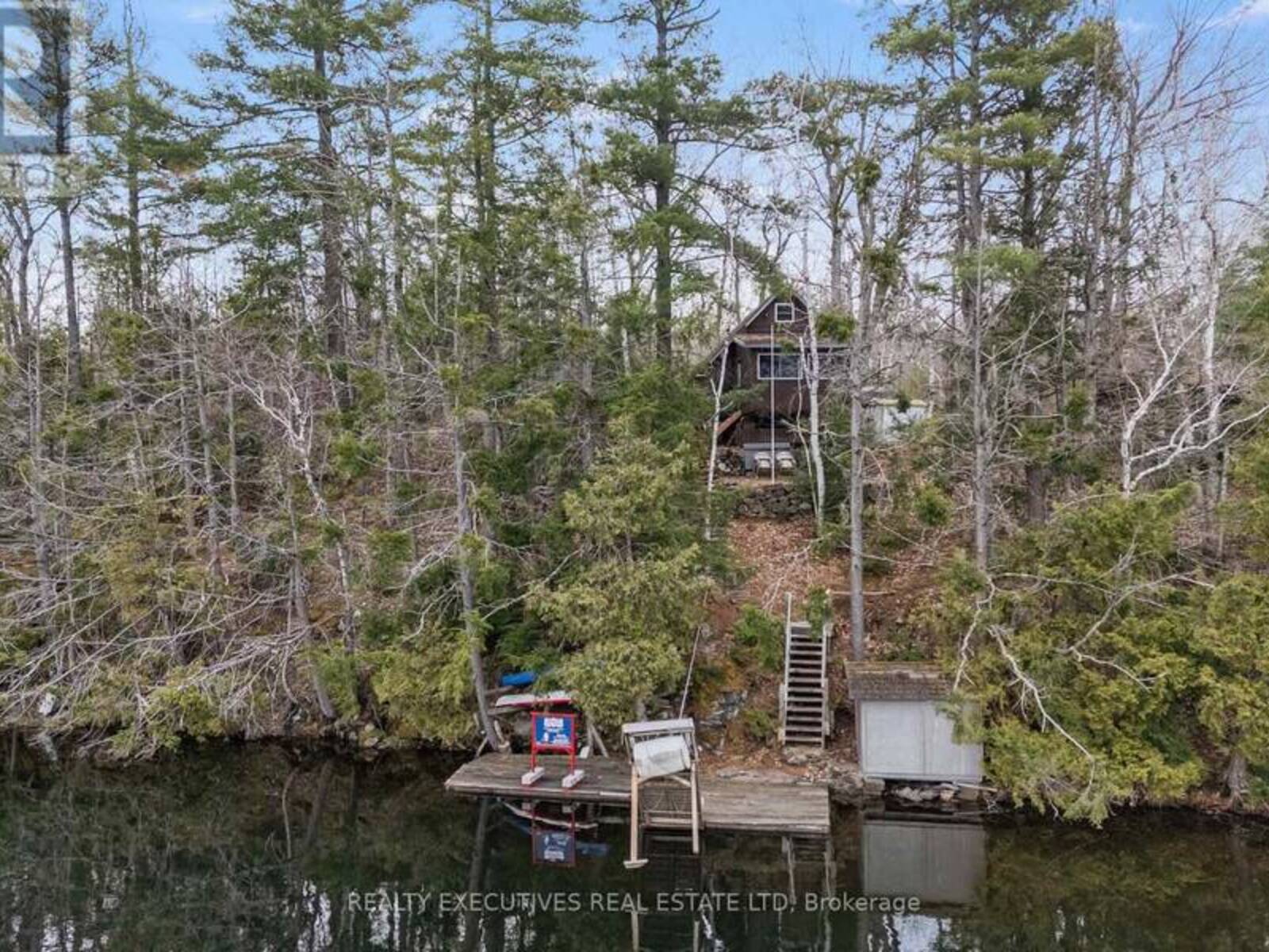 210 BIRCH BAY LANE, Tay Valley, Ontario K0H 2B0