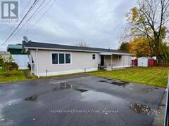 3 - 1871 OXFORD AVENUE Brockville Ontario, K6V 7B5