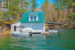 87 CLUB ISLAND | Leeds and the Thousand Islands Ontario | Slide Image Five