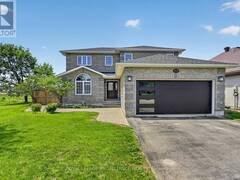 1014 CRESTWOOD DRIVE Brockville Ontario, K6V 7N1
