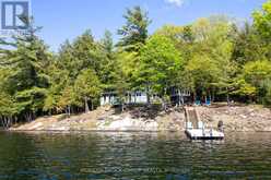 32 BUCK ISLAND | Leeds and the Thousand Islands Ontario | Slide Image One