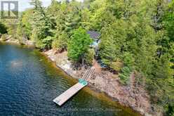 32 BUCK ISLAND | Leeds and the Thousand Islands Ontario | Slide Image Two