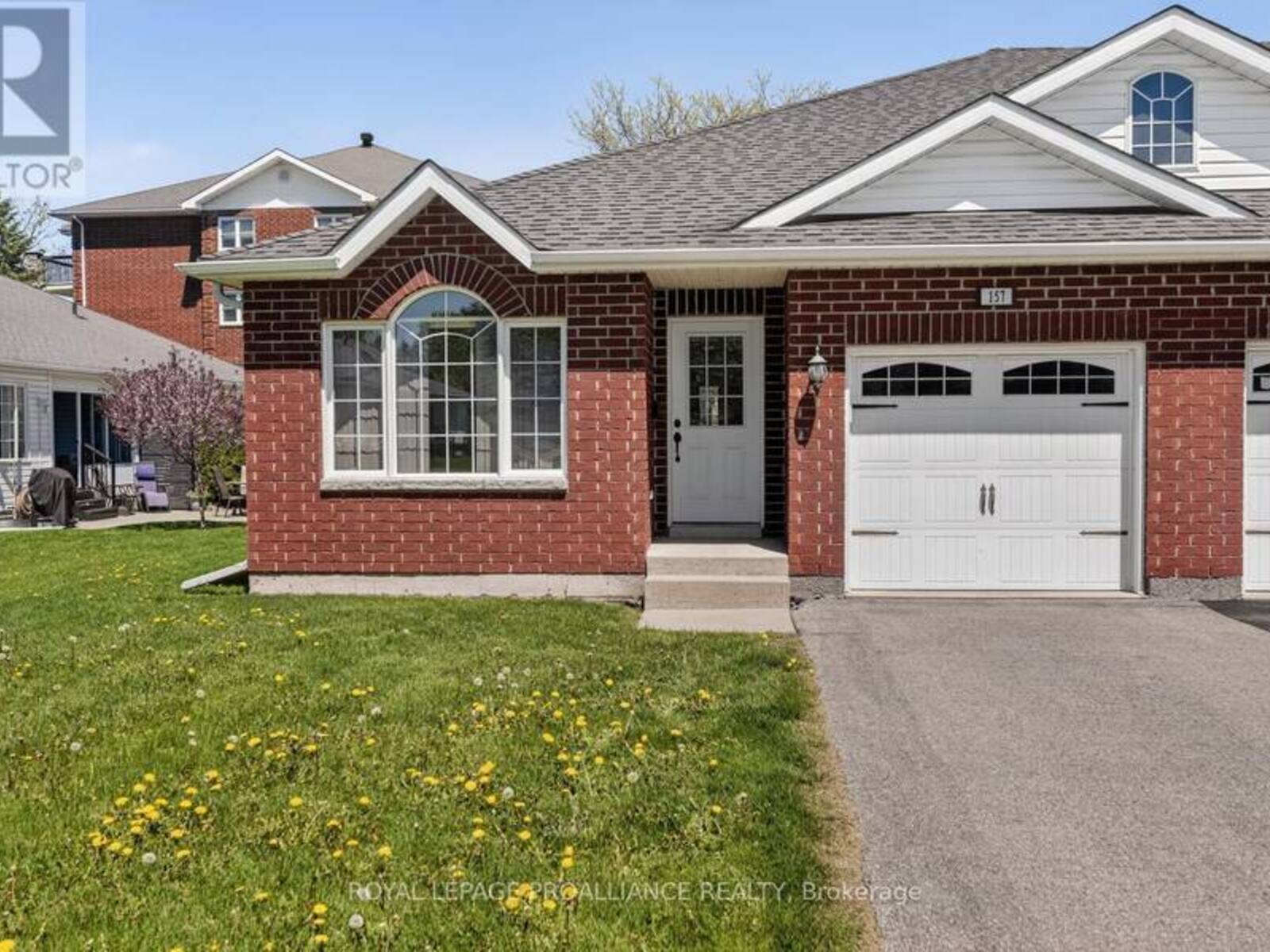157 STEACY GARDENS E, Brockville, Ontario K6V 0B5