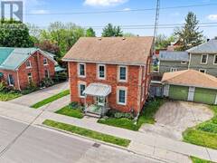 56 DRUMMOND STREET E Perth Ontario, K7H 1G4