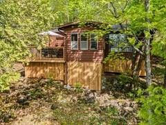 1247B GREEN FOREST WAY North Frontenac Ontario, K0H 1C0