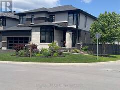 165 FINSBURY AVENUE Ottawa Ontario, K2S 2P5
