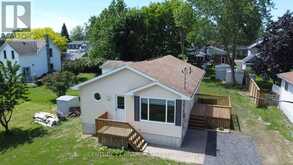 72 ST LAWRENCE STREET | Morrisburg Ontario | Slide Image Two