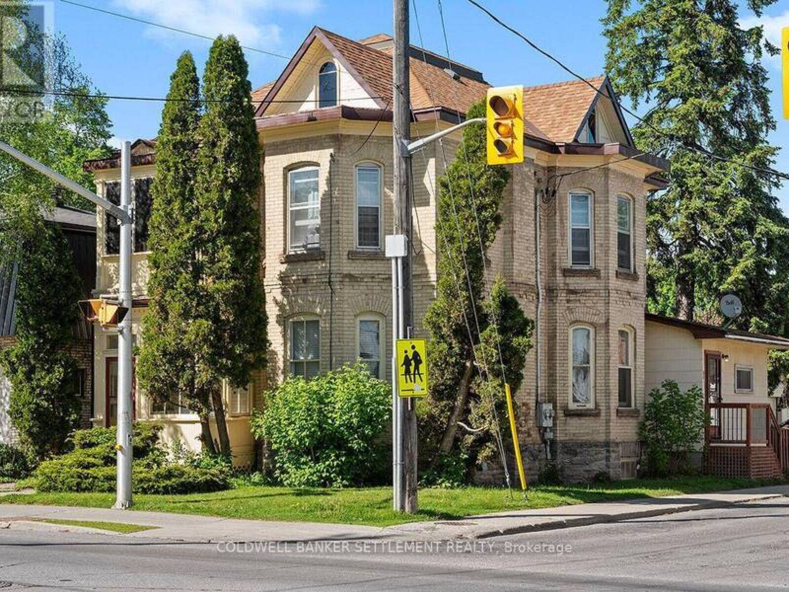 55 WILSON STREET W, Perth, Ontario K7H 2N5
