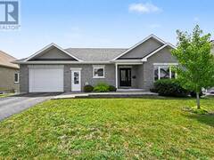 112 MAC CAMPBELL DRIVE Perth Ontario, K7H 0A3