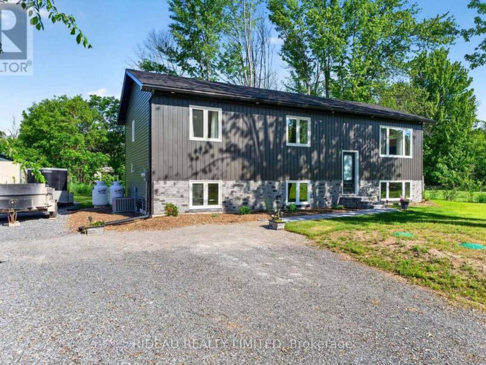 7 BROCK STREET, Rideau Lakes, Ontario K0G 1P0