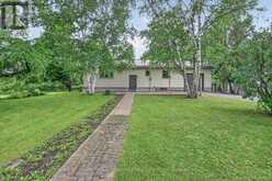 83 BROADVIEW AVENUE W | Smiths Falls Ontario | Slide Image Four