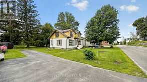 34 QUABBIN ROAD | Mallorytown Ontario | Slide Image Four