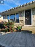 90 MORENZ CRESCENT | Kingston Ontario | Slide Image Three