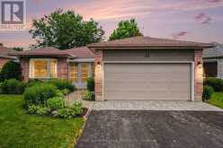 31 TREELAWN BOULEVARD | Perth Ontario | Slide Image Two