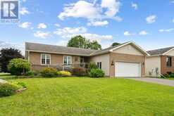 113 BLAKE'S CRESCENT | Morrisburg Ontario | Slide Image Two
