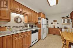 21 FAIRWAY CRESCENT | Brockville Ontario | Slide Image Twelve