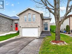 733 TANNER DRIVE Kingston Ontario, K7M 8Y2