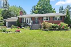 121 STAMFORD DRIVE | Perth Ontario | Slide Image Two