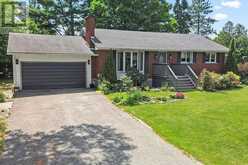 121 STAMFORD DRIVE | Perth Ontario | Slide Image Seven