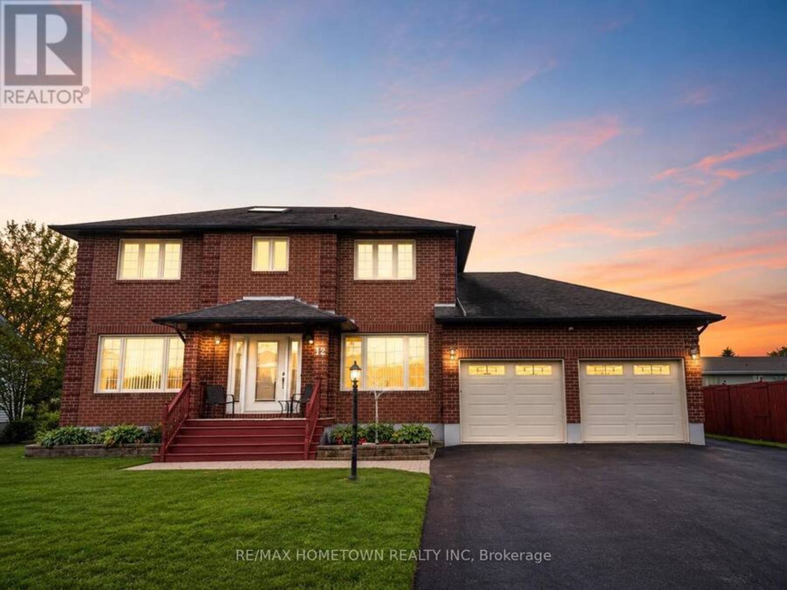 12 FAIRHOLME DRIVE, Morrisburg, Ontario K0C 1X0