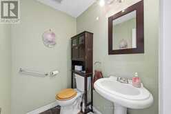 12 FAIRHOLME DRIVE | Morrisburg Ontario | Slide Image Seven