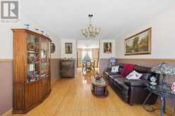 12 FAIRHOLME DRIVE | Morrisburg Ontario | Slide Image Eight