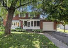12 GLENVIEW CRESCENT | Perth Ontario | Slide Image One
