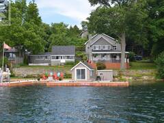 233 BROCKMERE CLIFF DRIVE Brockville Ontario, K6V 5T3