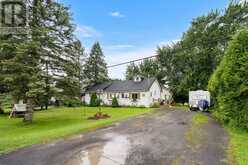5458 COUNTY 8 ROAD | Morrisburg Ontario | Slide Image Four