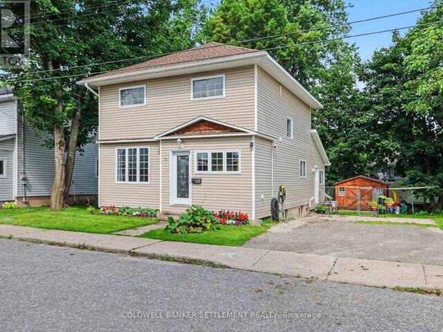 7 ALVIN STREET Perth Ontario, K7H 2V8 - Property For Sale