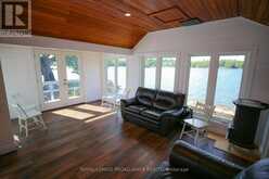 1 BLACK CAT ISLAND | Leeds and the Thousand Islands Ontario | Slide Image Five