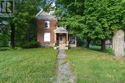 9 QUABBIN ROAD | Mallorytown Ontario | Slide Image Two