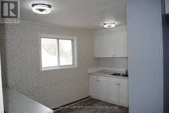 48 PINE STREET | Smiths Falls Ontario | Slide Image Nine