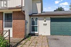 41 WINCHESTER DRIVE | Ottawa Ontario | Slide Image Three