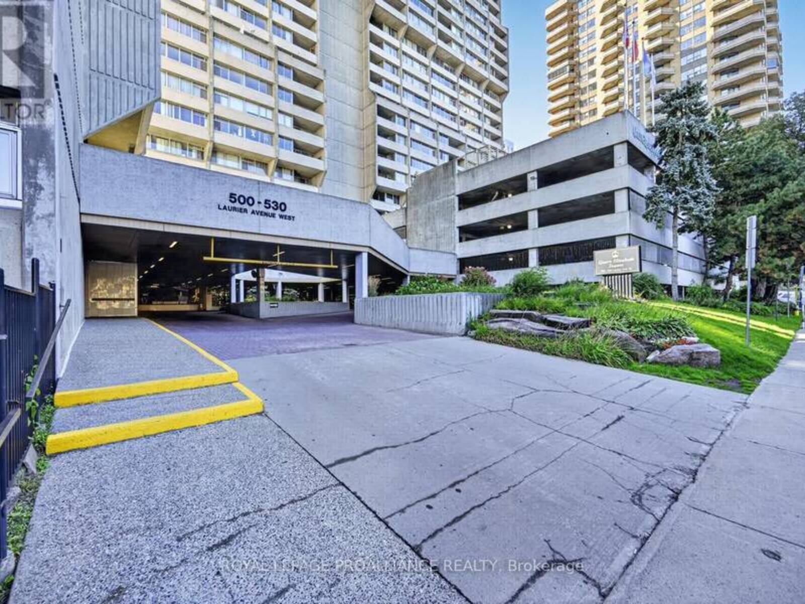 907 - 500 LAURIER AVENUE W, Ottawa, Ontario K1R 5E1