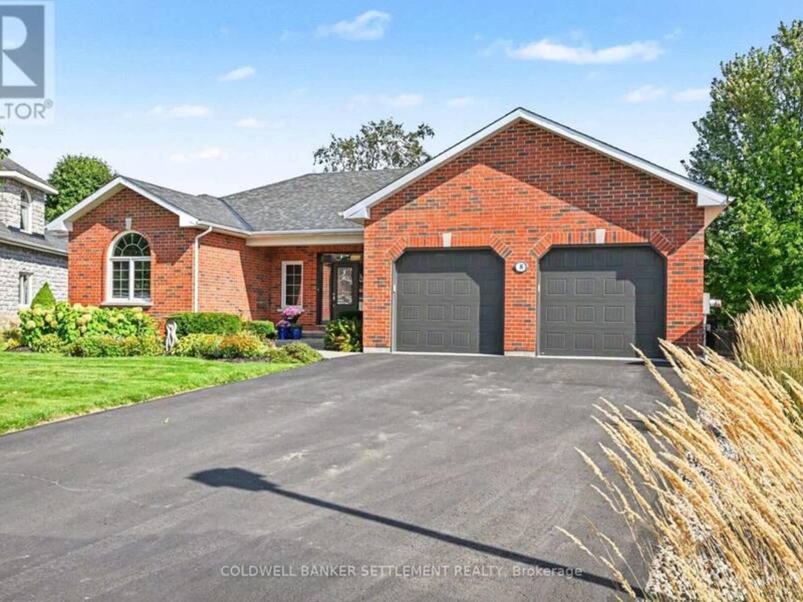 8 TAGGART CRESCENT, Perth, Ontario K7H 3P5