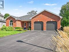 8 TAGGART CRESCENT Perth Ontario, K7H 3P5
