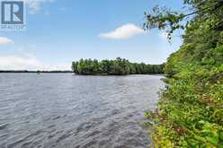41 RUSTIC LANE | Westport Ontario | Slide Image Four