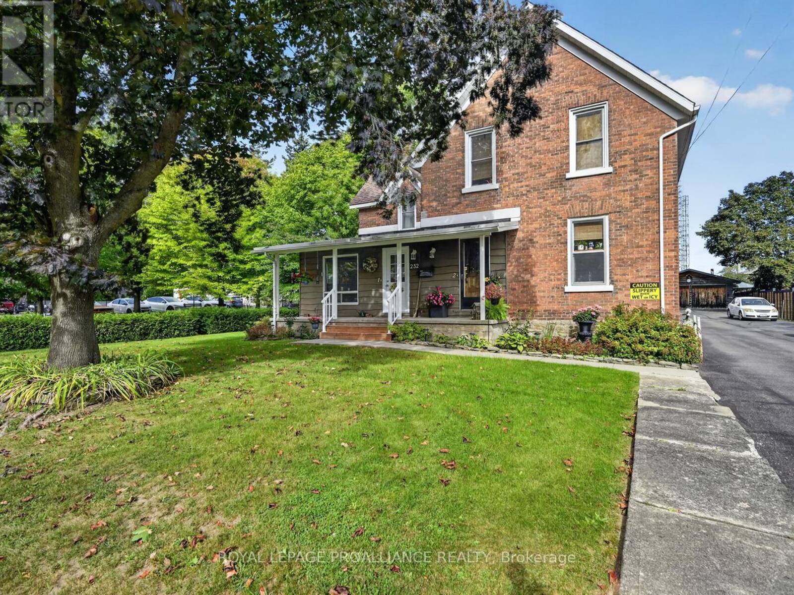232 PARK STREET W, Prescott, Ontario K0E 1T0