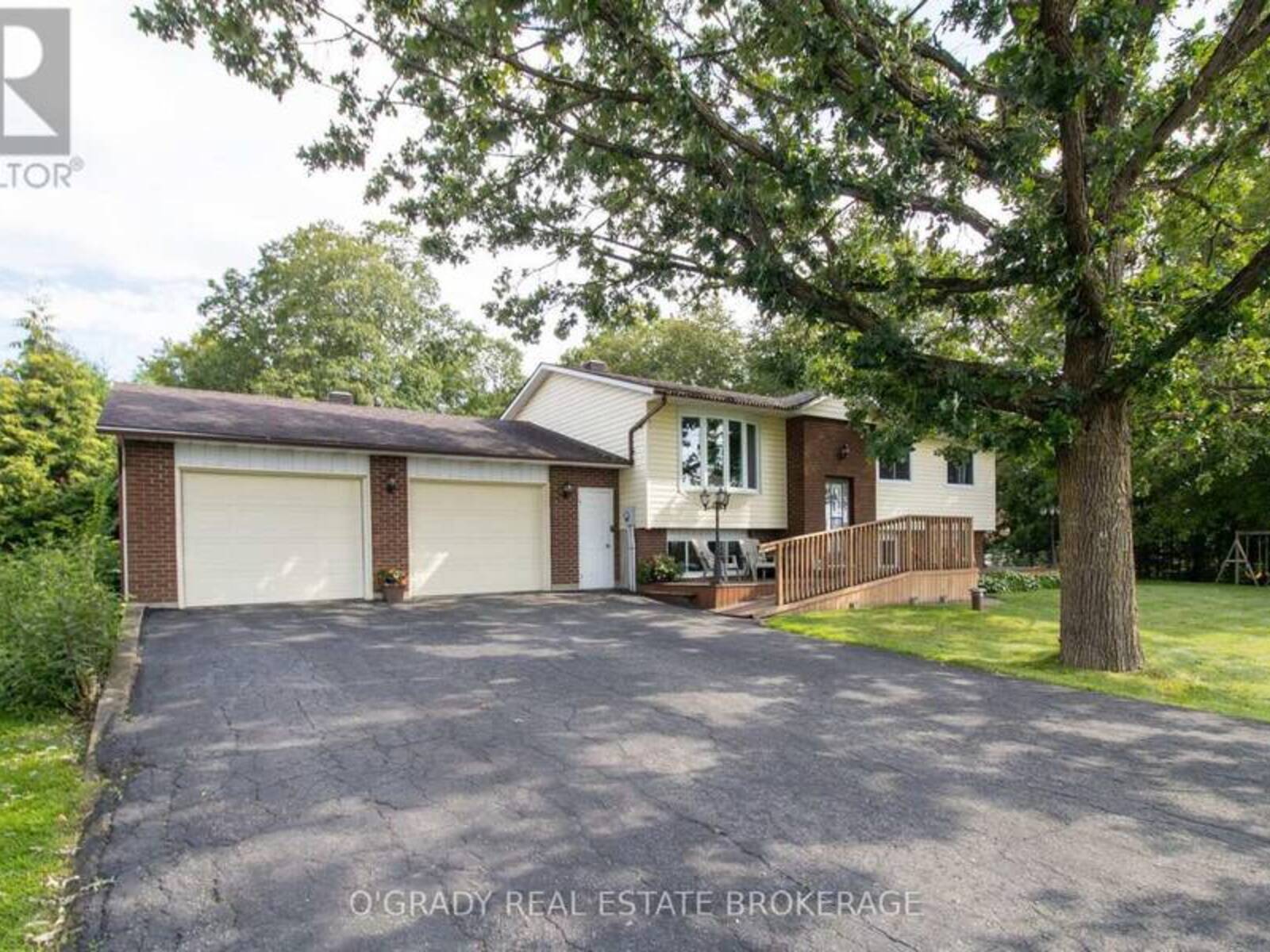 5217 ALGONQUIN ROAD, Brockville, Ontario K6V 5T2
