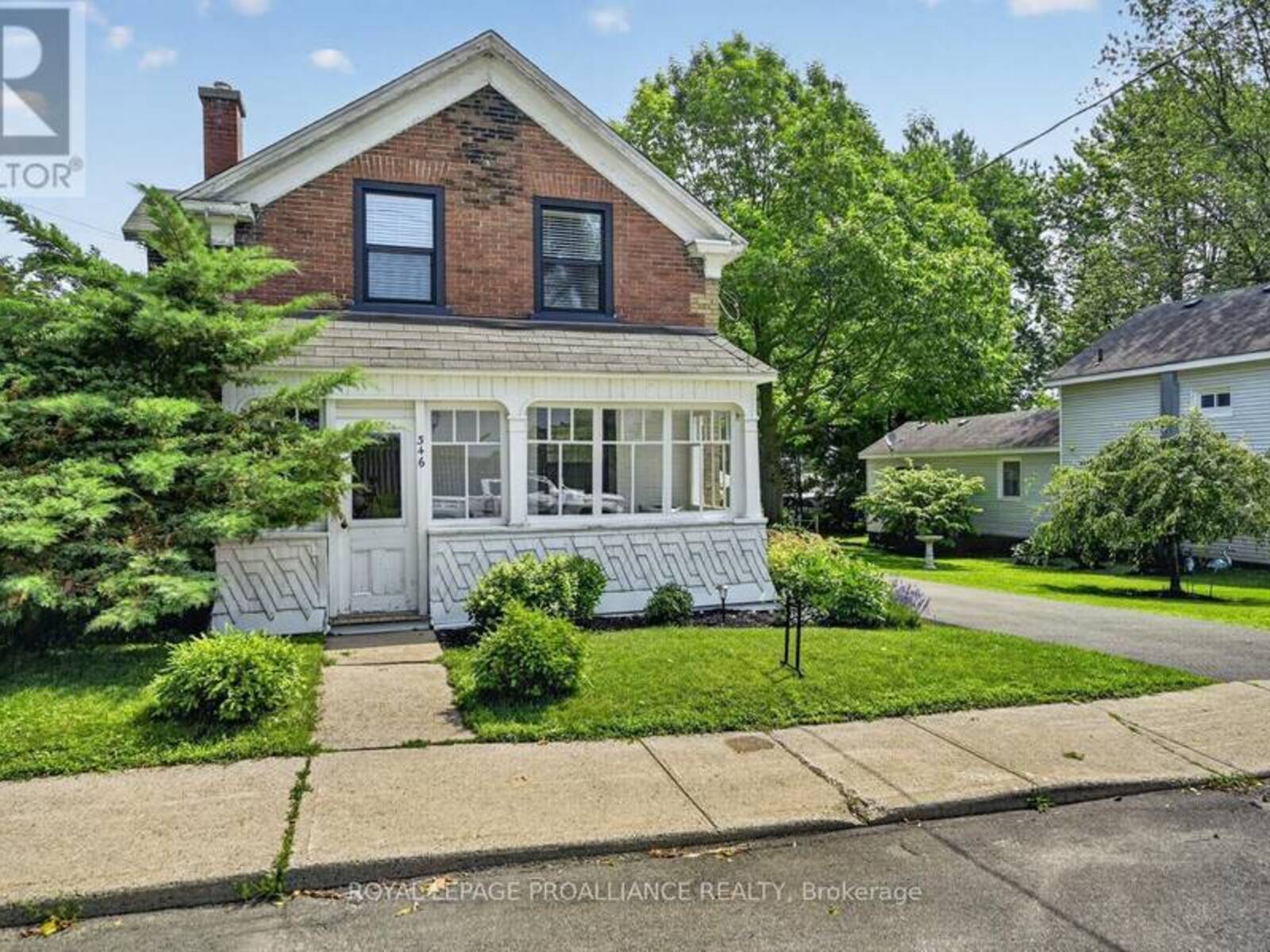 346 RUSSELL STREET, Prescott, Ontario K0E 1T0