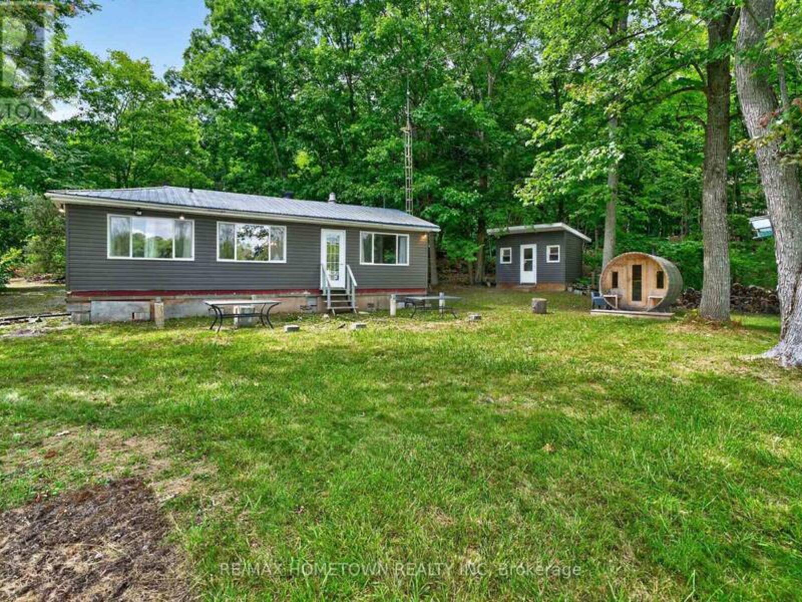 28 SHEEP LANE, Athens, Ontario K0E 1B0