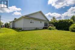 36 HILLCREST DRIVE | Brockville Ontario | Slide Image Five
