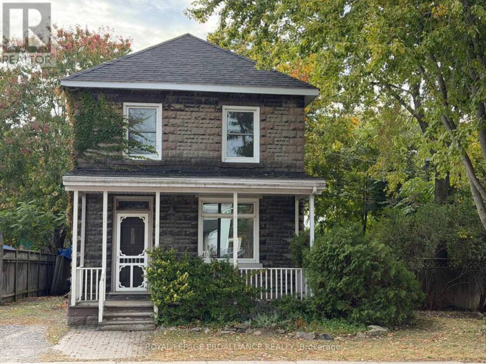 108 BUELL STREET, Brockville, Ontario K6V 4Y6