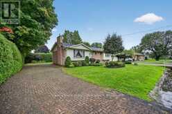 21 SUNSET DRIVE | Prescott Ontario | Slide Image Three
