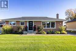 10 MANOR DRIVE | Brockville Ontario | Slide Image One