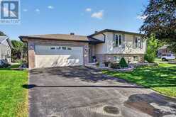 96 CAMBRIDGE CRESCENT | Brockville Ontario | Slide Image Six